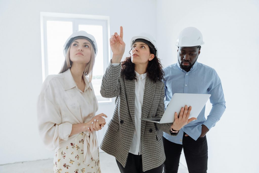 Comment trouver le bon professionnel pour son projet maison au Luxembourg